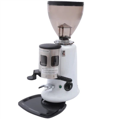 Alumiiniautomaatti kahvipapujauhuri